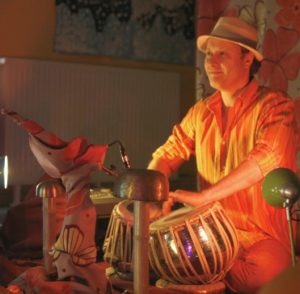 spectacle Alliant conte, chant et danse