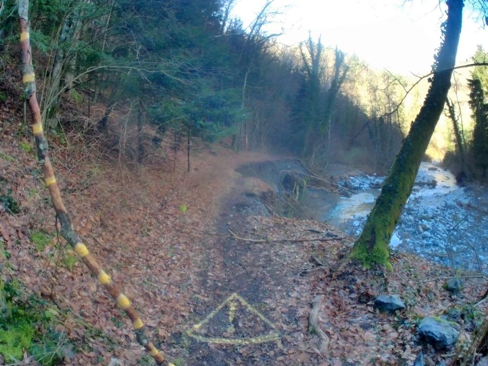 Chemin fermé suite à effondrement